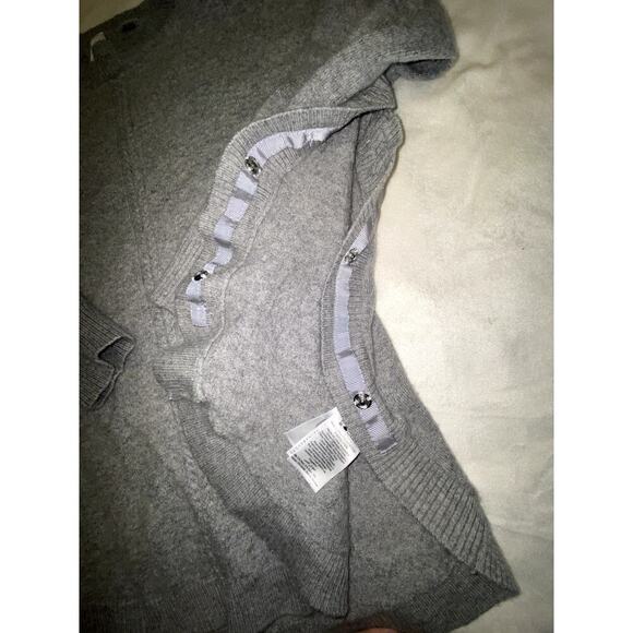 Seraphine Maternity Nursing Wool Gray Sweater - Picture 6 of 7